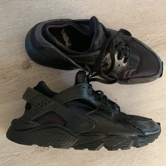 Nike mens Air Huarache Run Triple Black Shoes Size 9 - Picture 10 of 12